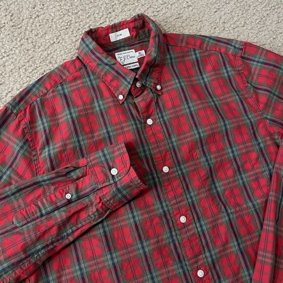 J Crew Mens 100s 2 Ply Yarns Red Plaid Long Sleeve Button Up Shirt Size Medium - Picture 2 of 6